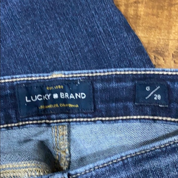 Lucky brand skinny dark wash jean - Picture 6 of 6